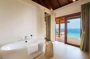 Dusit Thani Maldives - 50 percent discount on transfers for stays unti