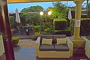 Constantia Manor Guest House