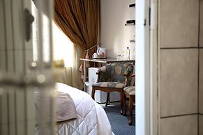 Constantia Manor Guest House
