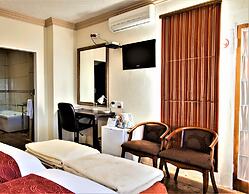 Constantia Manor Guest House