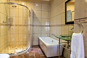 Constantia Manor Guest House