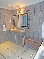 Constantia Manor Guest House