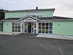 Brit Hotel Essentiel Poitiers – Gare du Futuroscope