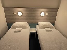 Brit Hotel Essentiel Poitiers – Gare du Futuroscope