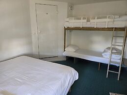 Brit Hotel Essentiel Poitiers – Gare du Futuroscope