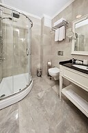 Albinas Hotel Old City