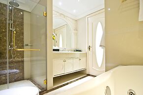 LK The Empress Pattaya