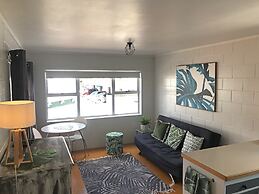 Peppertree Lodge - Hostel