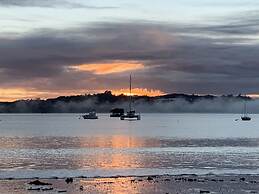 Peppertree Lodge - Hostel