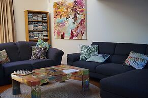 Peppertree Lodge - Hostel