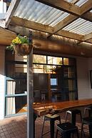 Peppertree Lodge - Hostel