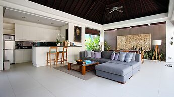 Chandra Bali Villas