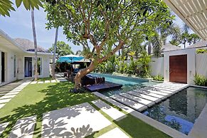 Chandra Bali Villas
