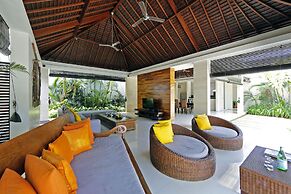 Chandra Bali Villas