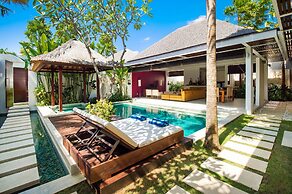Chandra Bali Villas