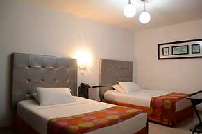 Hotel Calima Real