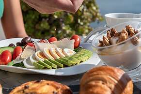 Caldera Premium Villas - Adults Only