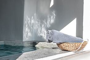 Caldera Premium Villas - Adults Only