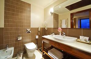 M'Istra'L Hotel & SPA