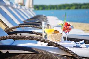 M'Istra'L Hotel & SPA