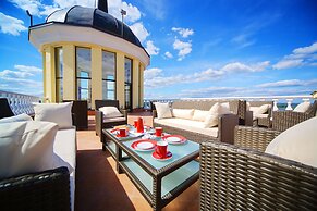 M'Istra'L Hotel & SPA