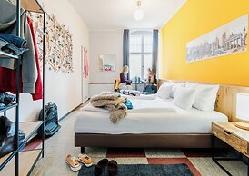 Three Little Pigs Hostel Berlin
