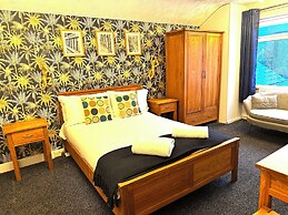 Golden Fleece Inn Tremadog