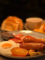 Golden Fleece Inn Tremadog