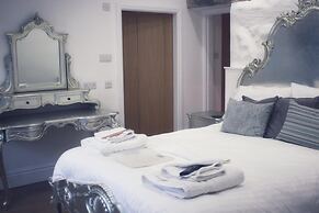 Golden Fleece Inn Tremadog