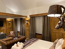 Golden Fleece Inn Tremadog