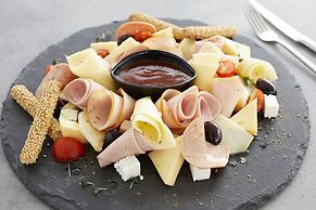 Santorini Princess Presidential Suites