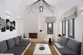 Santorini Princess Presidential Suites