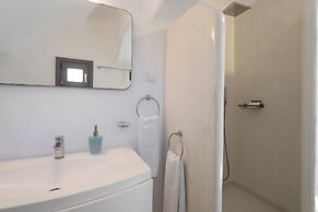 Santorini Princess Presidential Suites