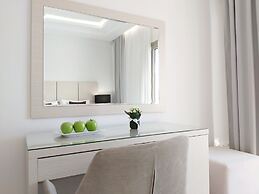 Akrogiali Exclusive Hotel - Adults Only