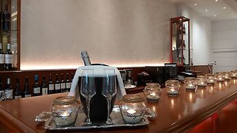 Akrogiali Exclusive Hotel - Adults Only