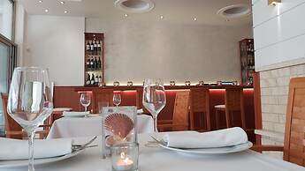 Akrogiali Exclusive Hotel - Adults Only