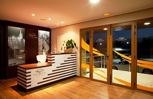 Hotel Y Apartamentos Quinto Cecilio