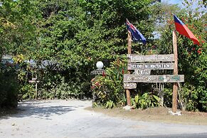 Lusia's Lagoon Chalets