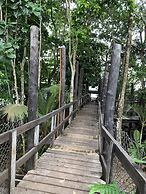 Lusia's Lagoon Chalets