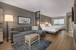 Hyatt Place Riverside Downtown