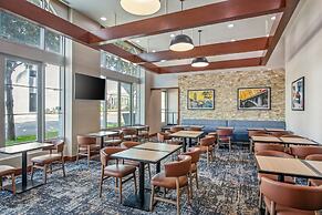 Hyatt Place Riverside Downtown