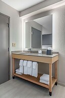 Hyatt Place Riverside Downtown