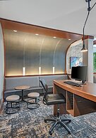 Hyatt Place Riverside Downtown