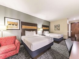 La Quinta Inn & Suites by Wyndham Tulsa - Catoosa Route 66
