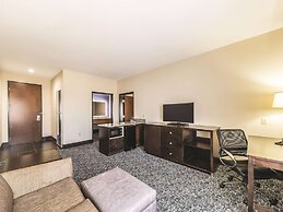 La Quinta Inn & Suites by Wyndham Tulsa - Catoosa Route 66