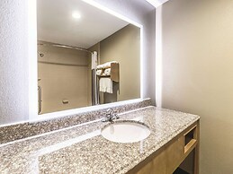 La Quinta Inn & Suites by Wyndham Tulsa - Catoosa Route 66