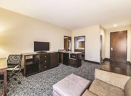 La Quinta Inn & Suites by Wyndham Tulsa - Catoosa Route 66