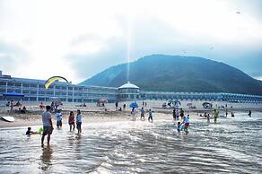 White House Beach Hotspring Resort