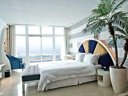 White House Beach Hotspring Resort