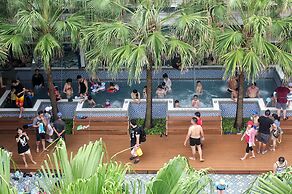 White House Beach Hotspring Resort